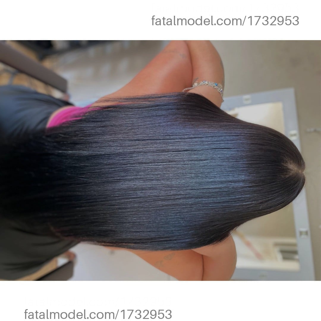 Acompanhante mulher morena (o) de olhos castanhos - Gaby
