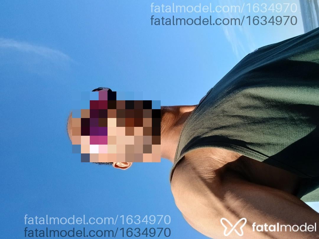 Acompanhante homem morena (o) de olhos mel - Souzaprive