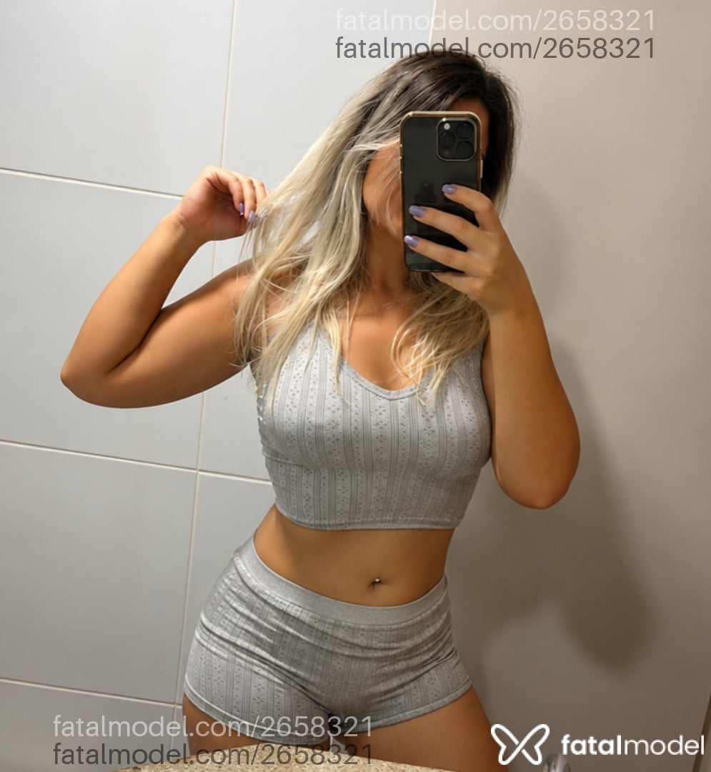 Acompanhante mulher loira (o) de olhos mel - Virginia