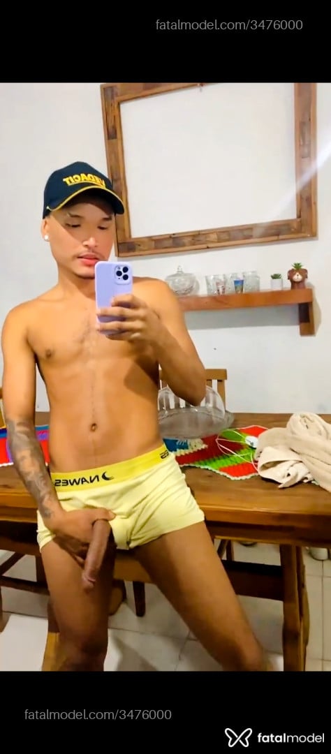 Acompanhante homem morena (o) de olhos pretos - Javier