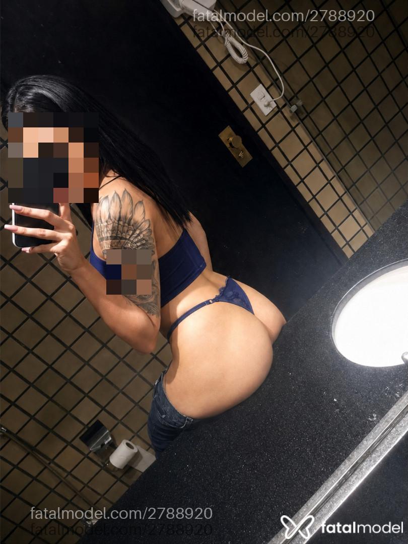 Acompanhante mulher morena (o) de olhos mel - Kelly