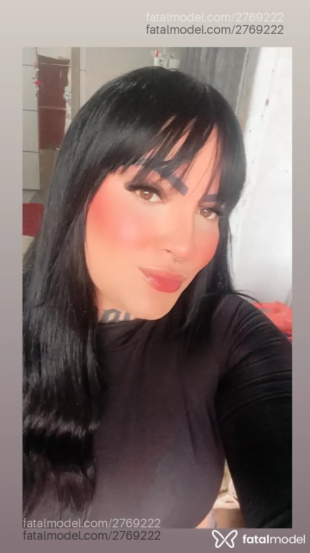 Acompanhante mulher trans morena (o) de olhos castanhos - Thabata