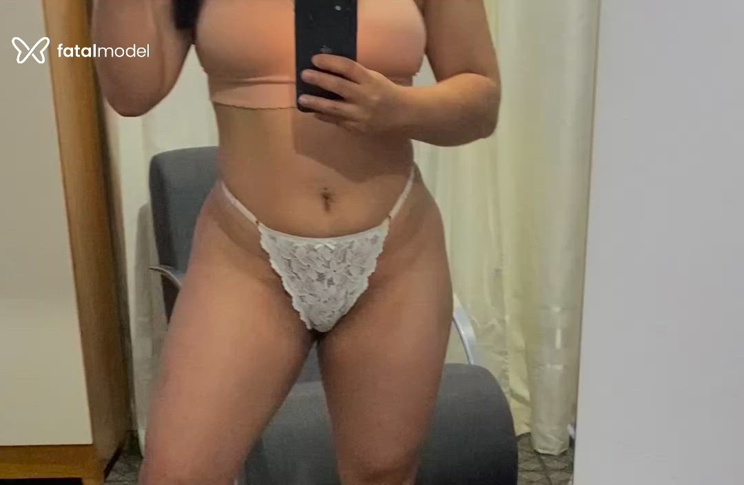 Acompanhante mulher morena (o) de olhos castanhos - Elisa Acompanhante mulher morena (o) de olhos castanhos - Elisa