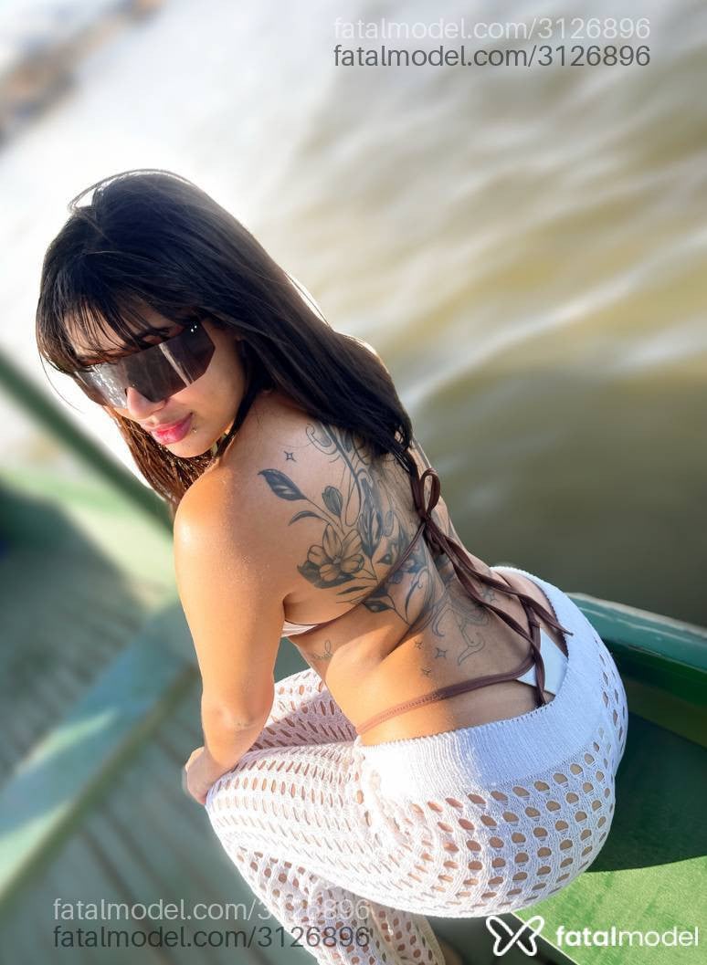 Acompanhante mulher com cabelo castanho de olhos castanhos em Marabá - Alice Ferreira