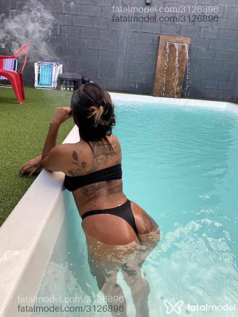 Acompanhante mulher com cabelo castanho de olhos castanhos em Belo Horizonte - Alice Ferreira