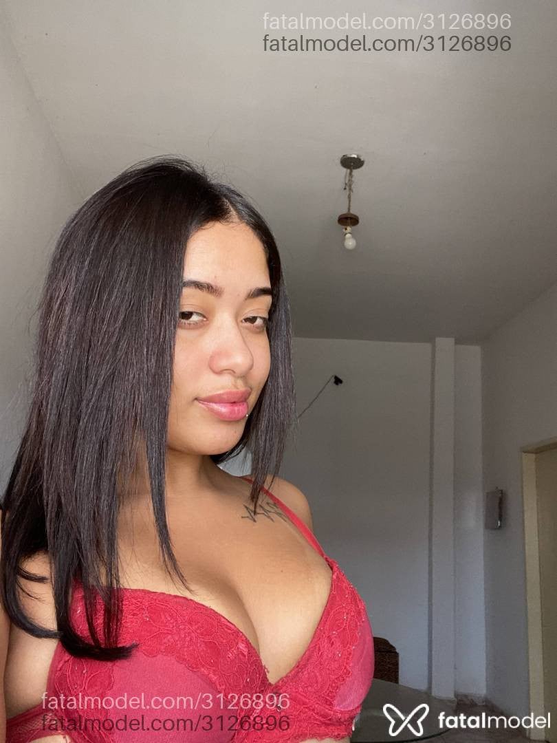 Acompanhante mulher com cabelo castanho de olhos castanhos em Araguaína - Alice Ferreira
