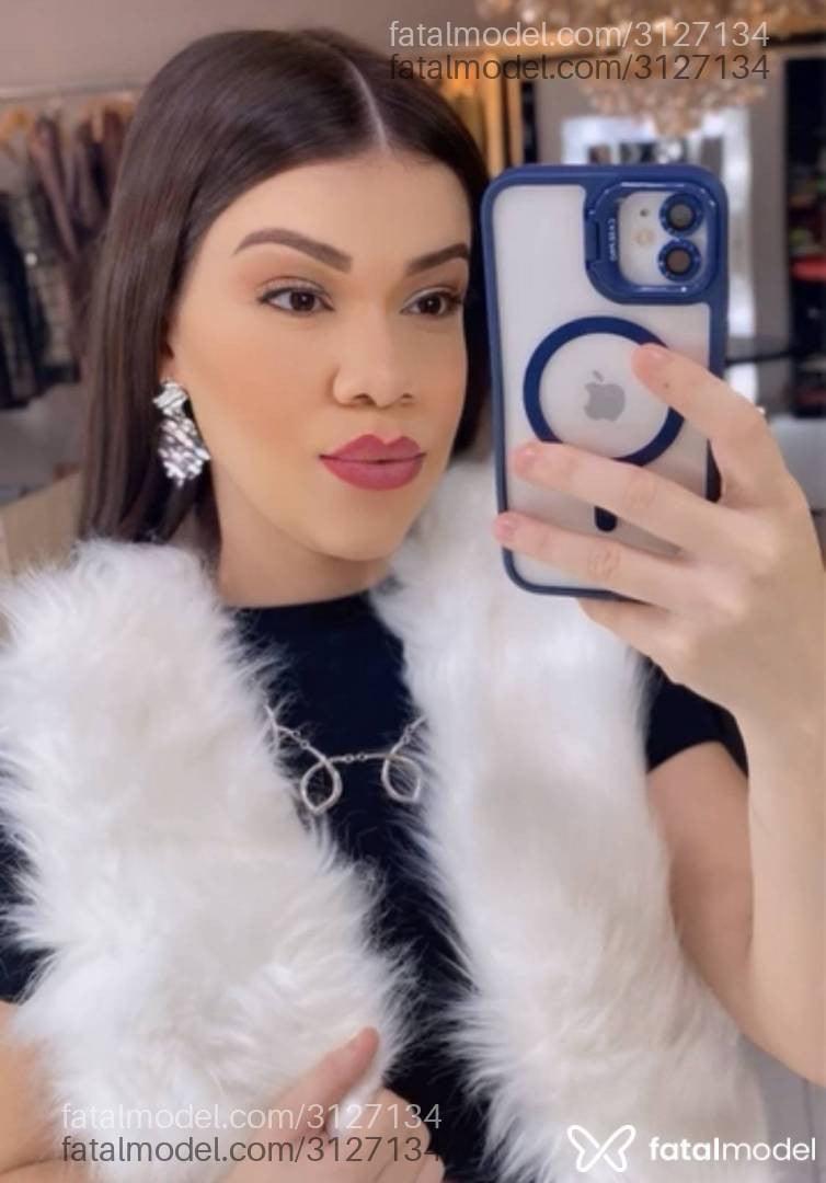Acompanhante mulher com cabelo castanho de olhos pretos - Angel
