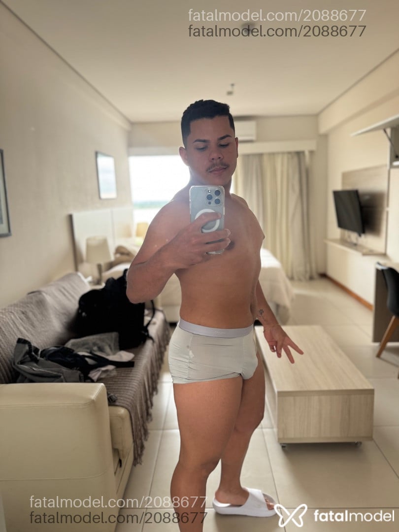 Acompanhante homem morena (o) de olhos pretos - Jheimes