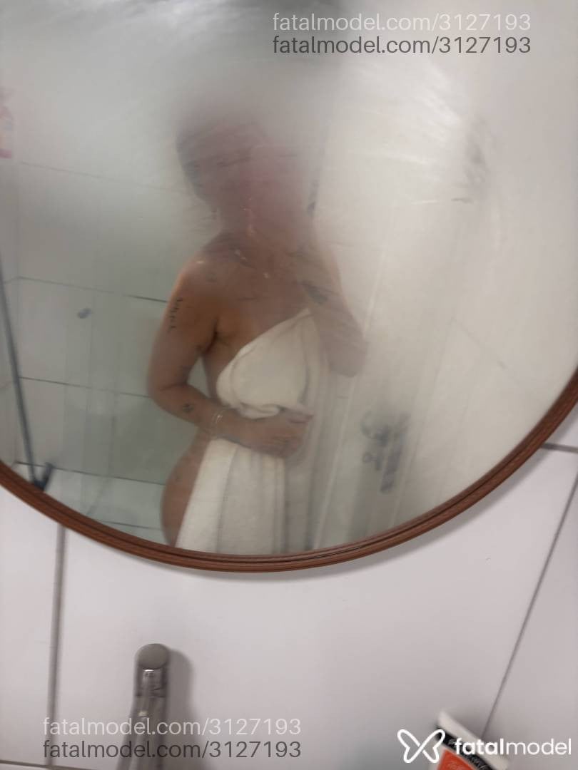 Acompanhante mulher loira (o) de olhos azuis em São Paulo - Domina Privato