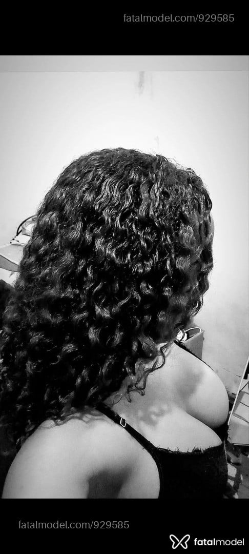 Acompanhante mulher morena (o) de olhos mel - Julia Soares