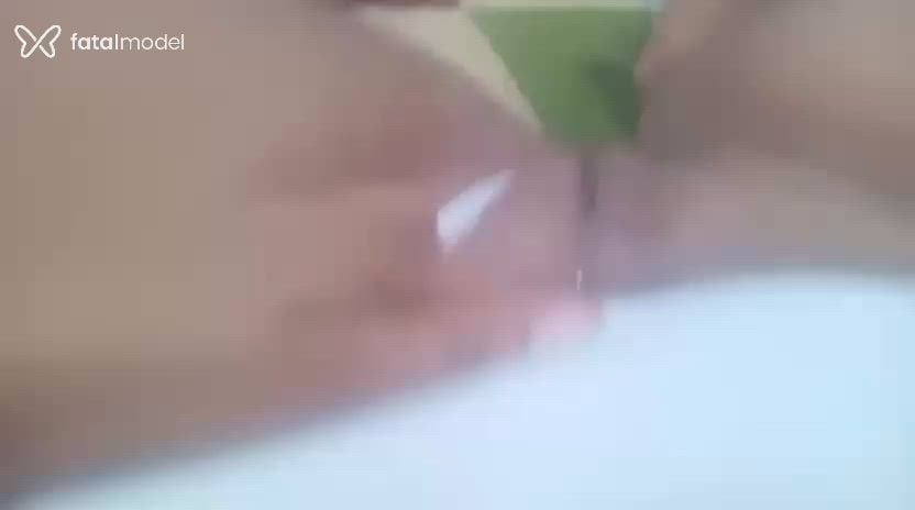 Acompanhante mulher morena (o) de olhos castanhos - Caroline