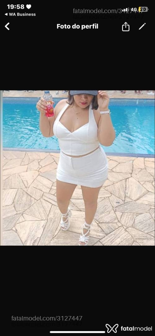 Acompanhante mulher com cabelo castanho de olhos mel - Andyy Acompanhante mulher com cabelo castanho de olhos mel - Andyy