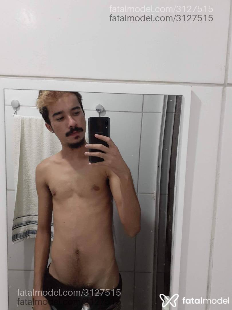 Acompanhante homem morena (o) de olhos castanhos em Fortaleza - Antônio Vieira