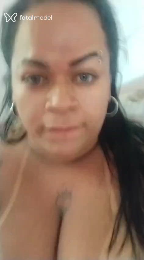 Acompanhante mulher morena (o) de olhos castanhos - Jennifer Acompanhante mulher morena (o) de olhos castanhos - Jennifer
