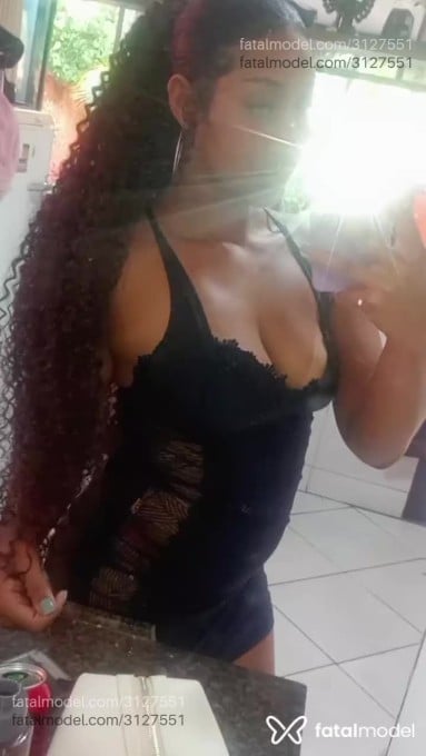 Acompanhante mulher com cabelo castanho de olhos castanhos em Contagem - Amanda