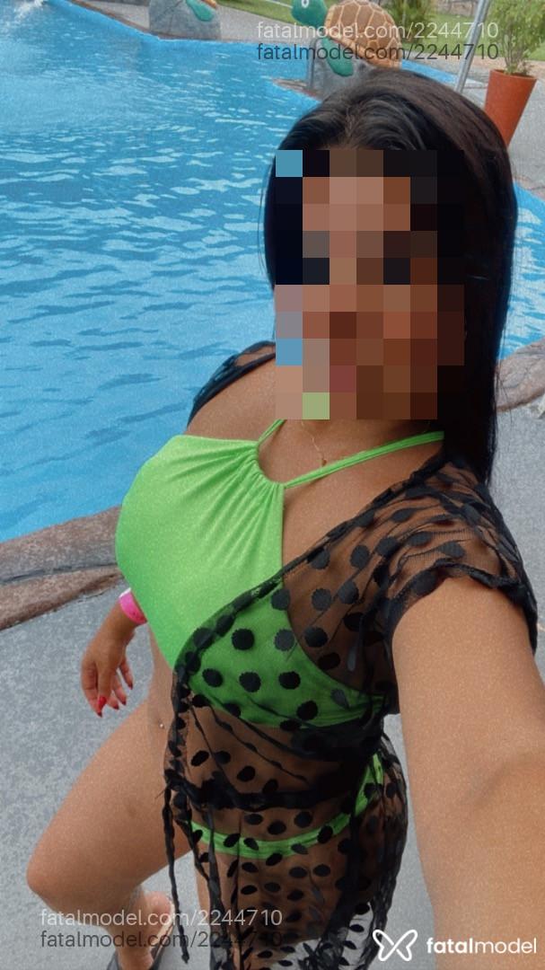 Acompanhante mulher morena (o) de olhos pretos - Hellen