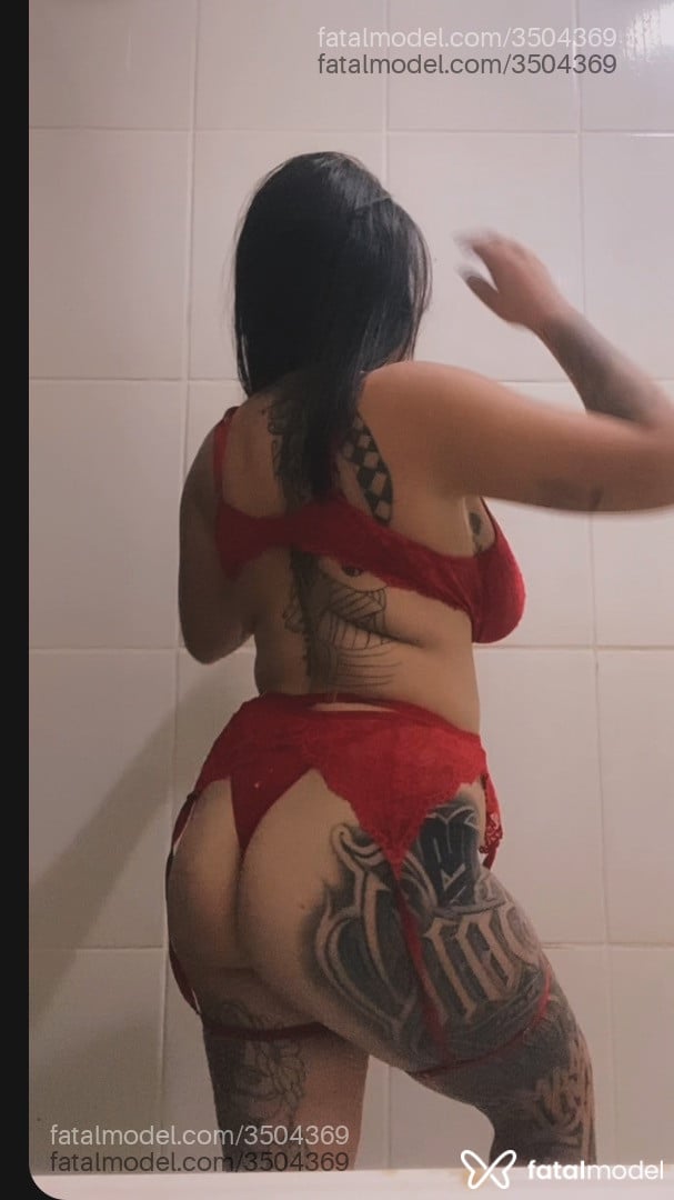 Acompanhante mulher morena (o) de olhos castanhos - Lavinia