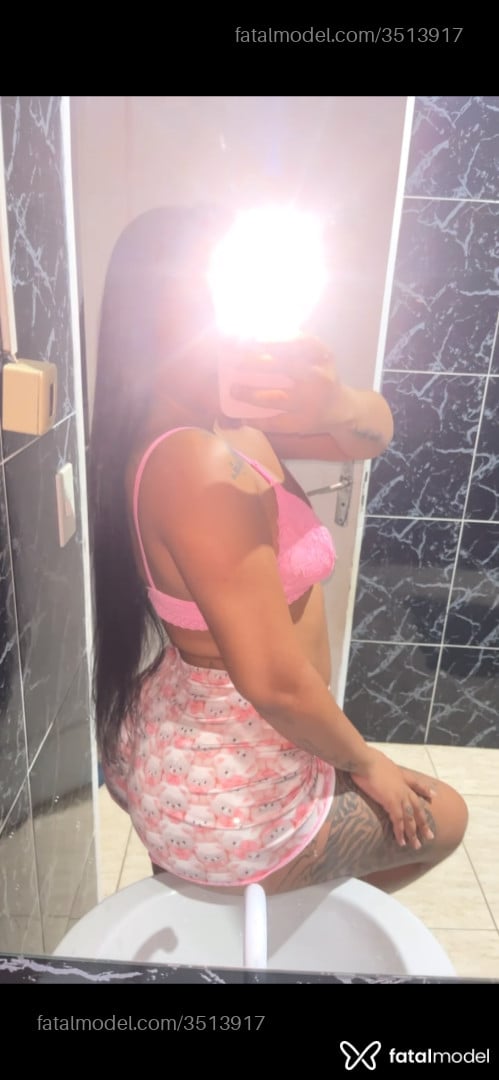 Acompanhante mulher morena (o) de olhos castanhos - Lorena