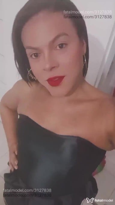 Acompanhante mulher trans morena (o) de olhos castanhos - Lenna Rholdys Acompanhante mulher trans morena (o) de olhos castanhos - Lenna Rholdys