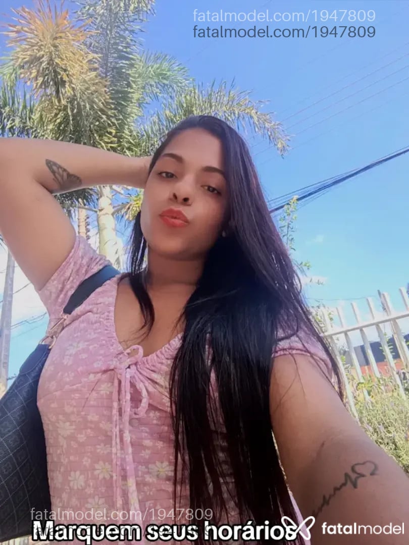 Acompanhante mulher com cabelo castanho de olhos castanhos - Bruninhaasurfis