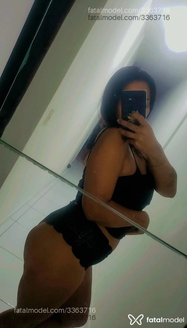 Acompanhante mulher morena (o) de olhos castanhos - Nega