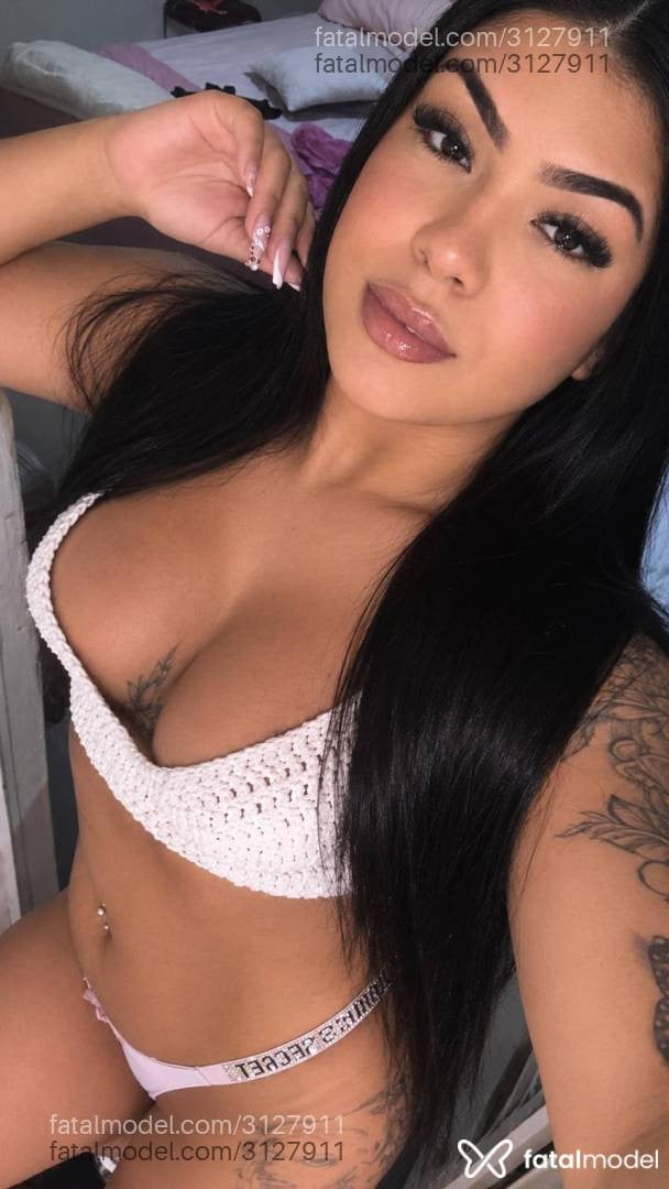 Acompanhante mulher morena (o) de olhos castanhos - ágatha