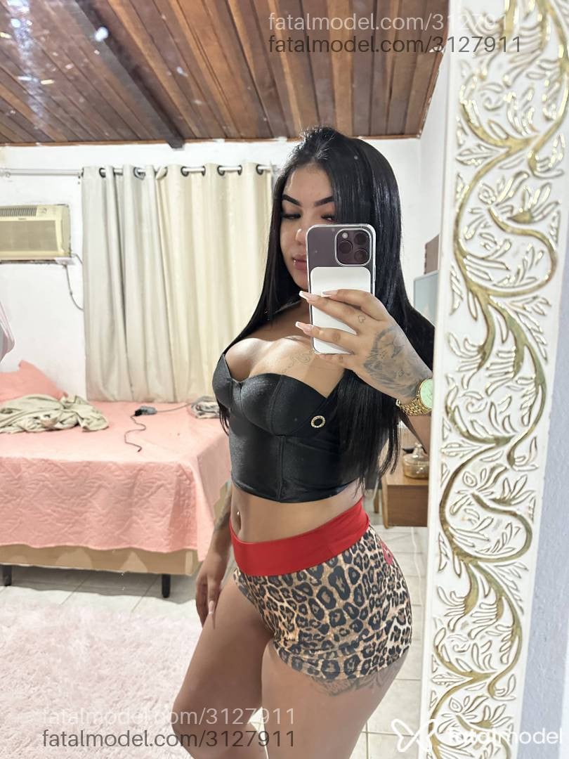 Acompanhante mulher morena (o) de olhos castanhos - ágatha