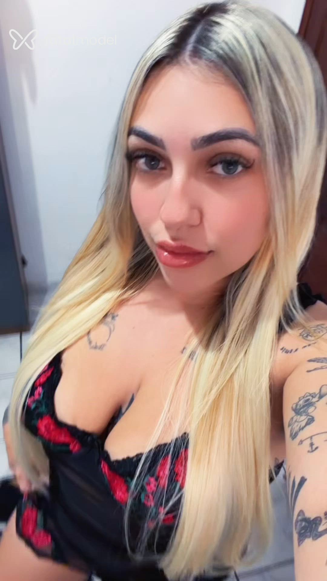 Acompanhante mulher loira (o) de olhos verdes em São Lourenço Acompanhante mulher loira (o) de olhos verdes em São Lourenço - Emanuelly