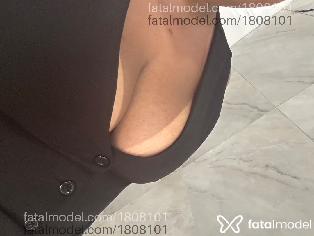 Acompanhante mulher com cabelo castanho de olhos castanhos - Rebeca