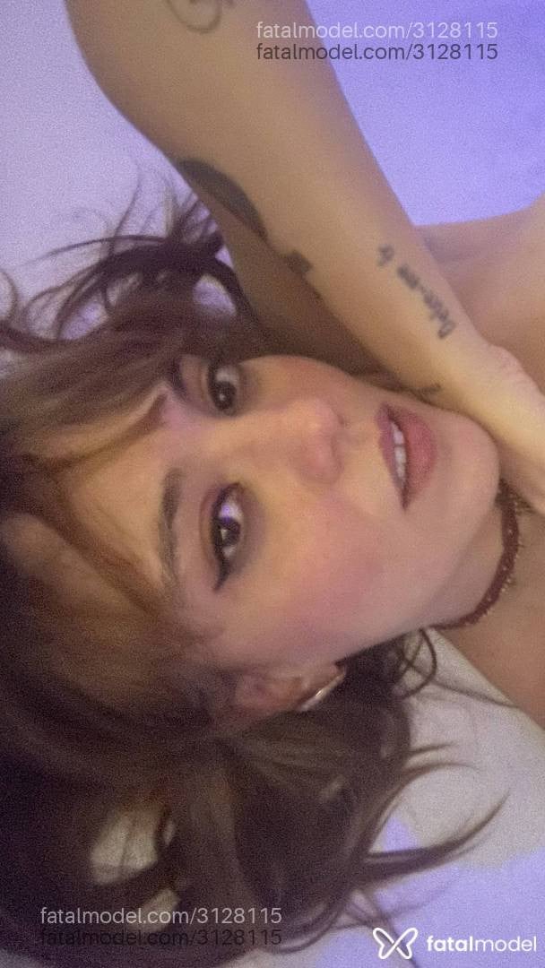 Acompanhante mulher ruiva (o) de olhos castanhos em São José dos Campos - Melissa