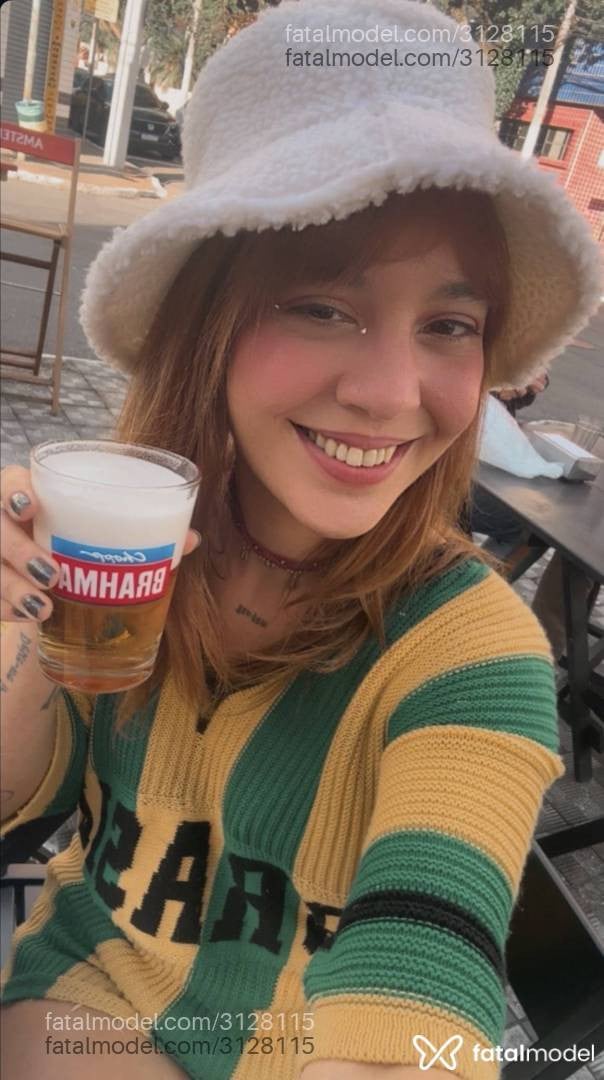 Acompanhante mulher ruiva (o) de olhos castanhos em São José dos Campos - Melissa