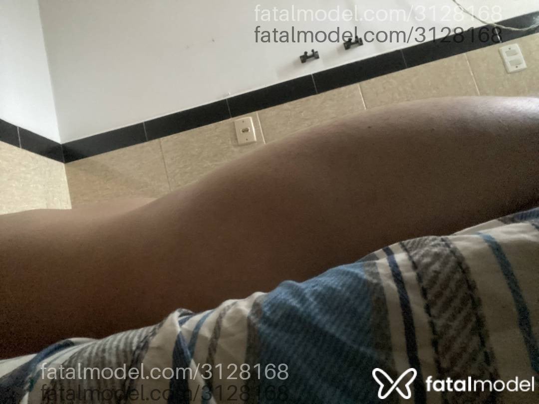 Acompanhante homem com cabelo castanho de olhos castanhos - Guilherme Júnior Acompanhante homem com cabelo castanho de olhos castanhos - Guilherme Júnior