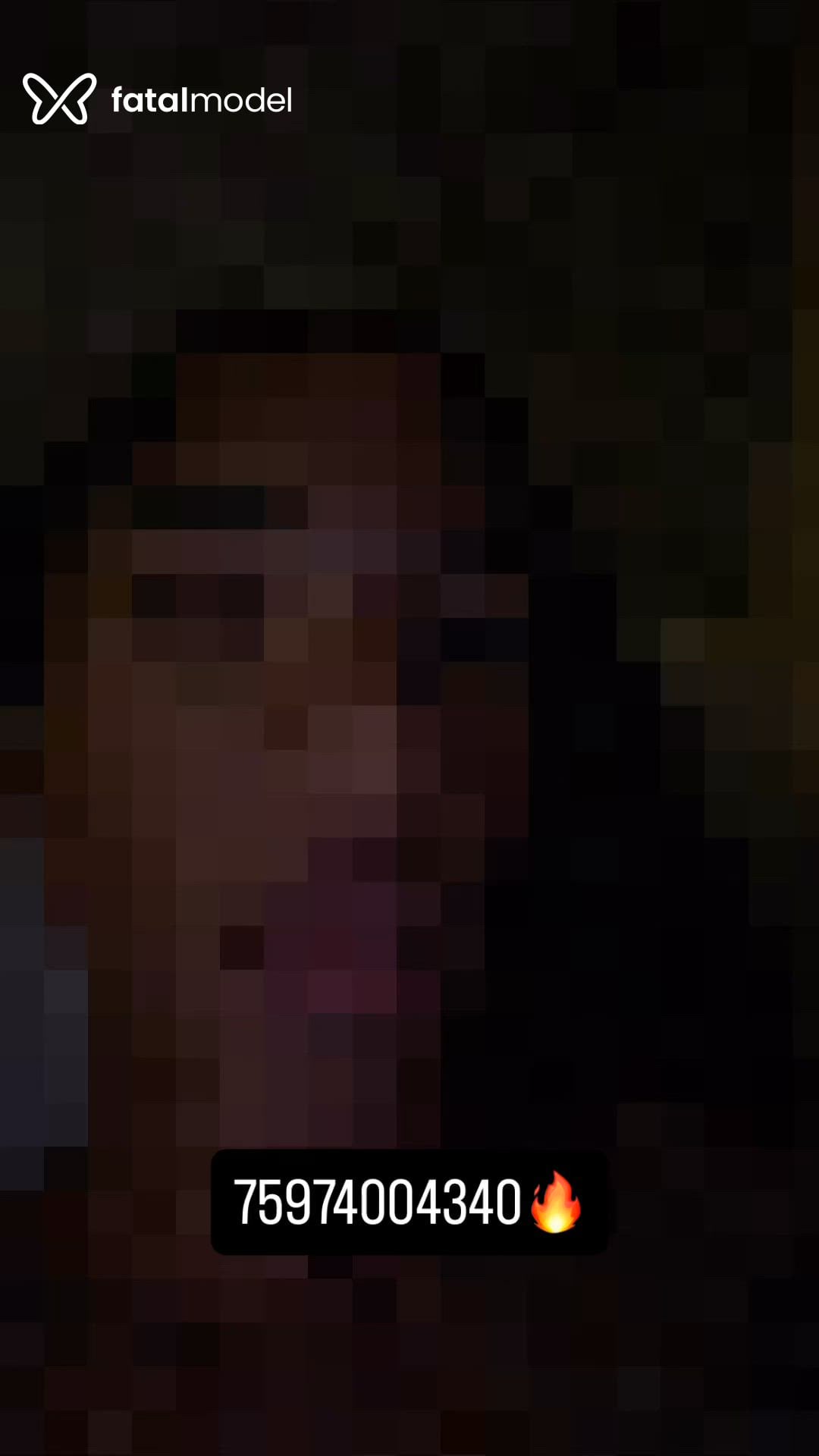 Acompanhante mulher trans morena (o) de olhos castanhos - Amora