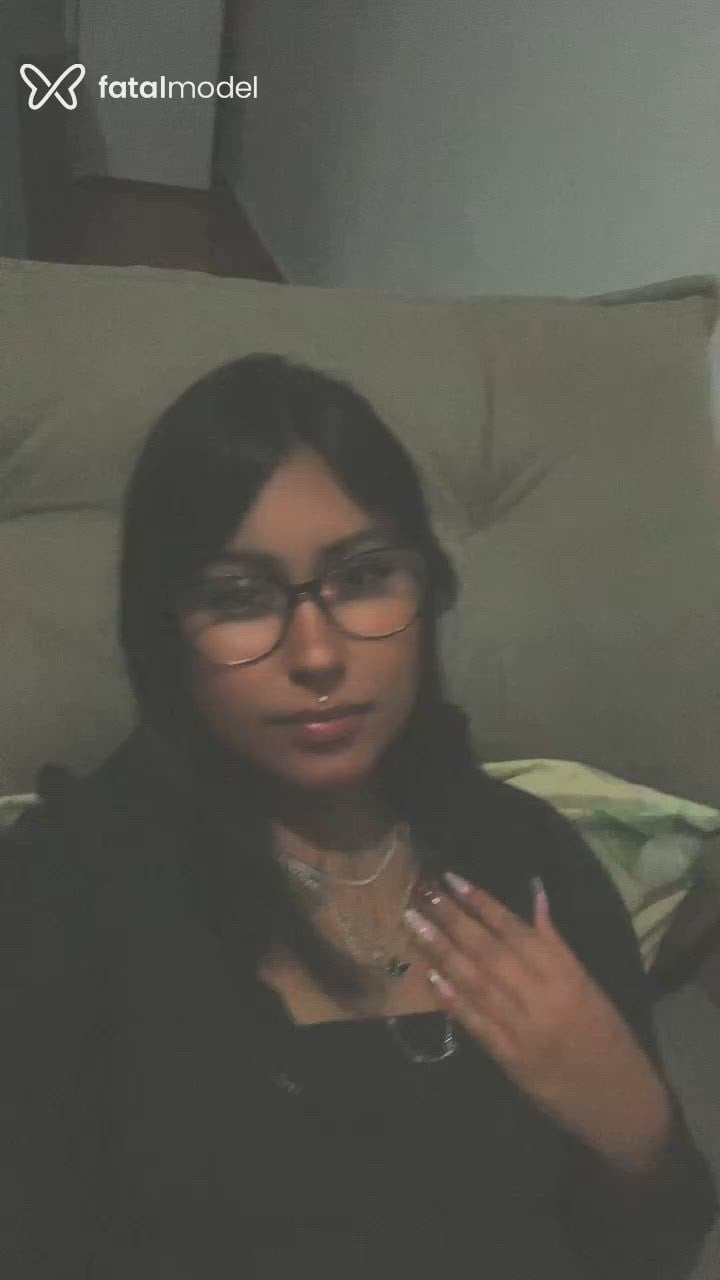 Acompanhante mulher morena (o) de olhos castanhos - Indiah Khalifa