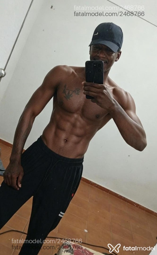 Acompanhante homem morena (o) de olhos pretos - Realizadodeprazer