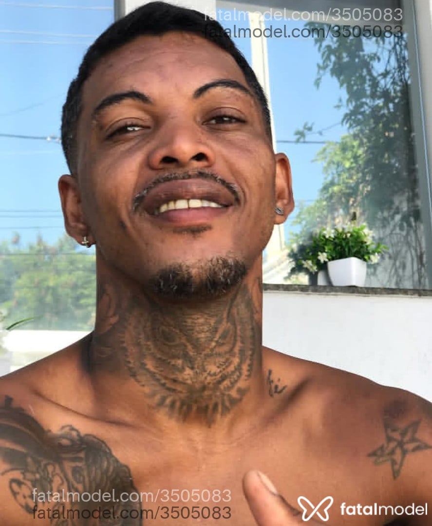 Acompanhante homem morena (o) de olhos castanhos - Juninho