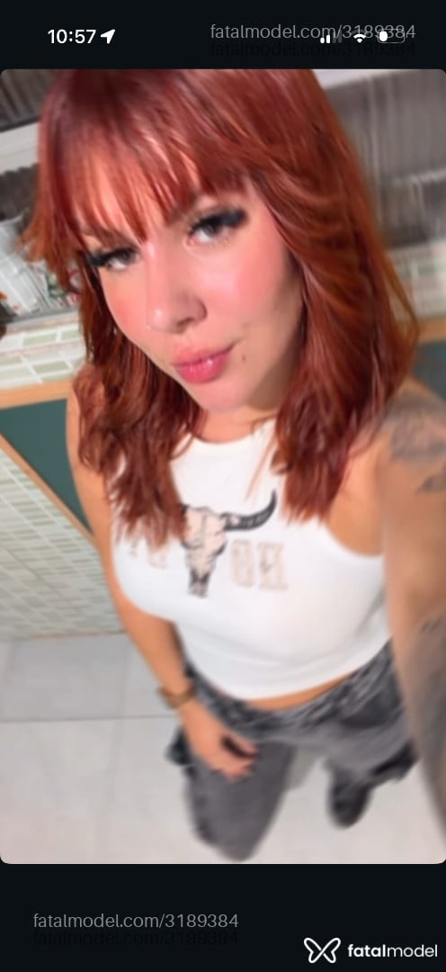 Acompanhante mulher ruiva (o) de olhos castanhos - Emma Fox