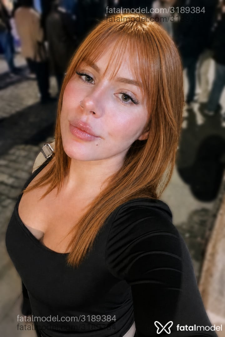 Acompanhante mulher ruiva (o) de olhos castanhos - Emma Fox