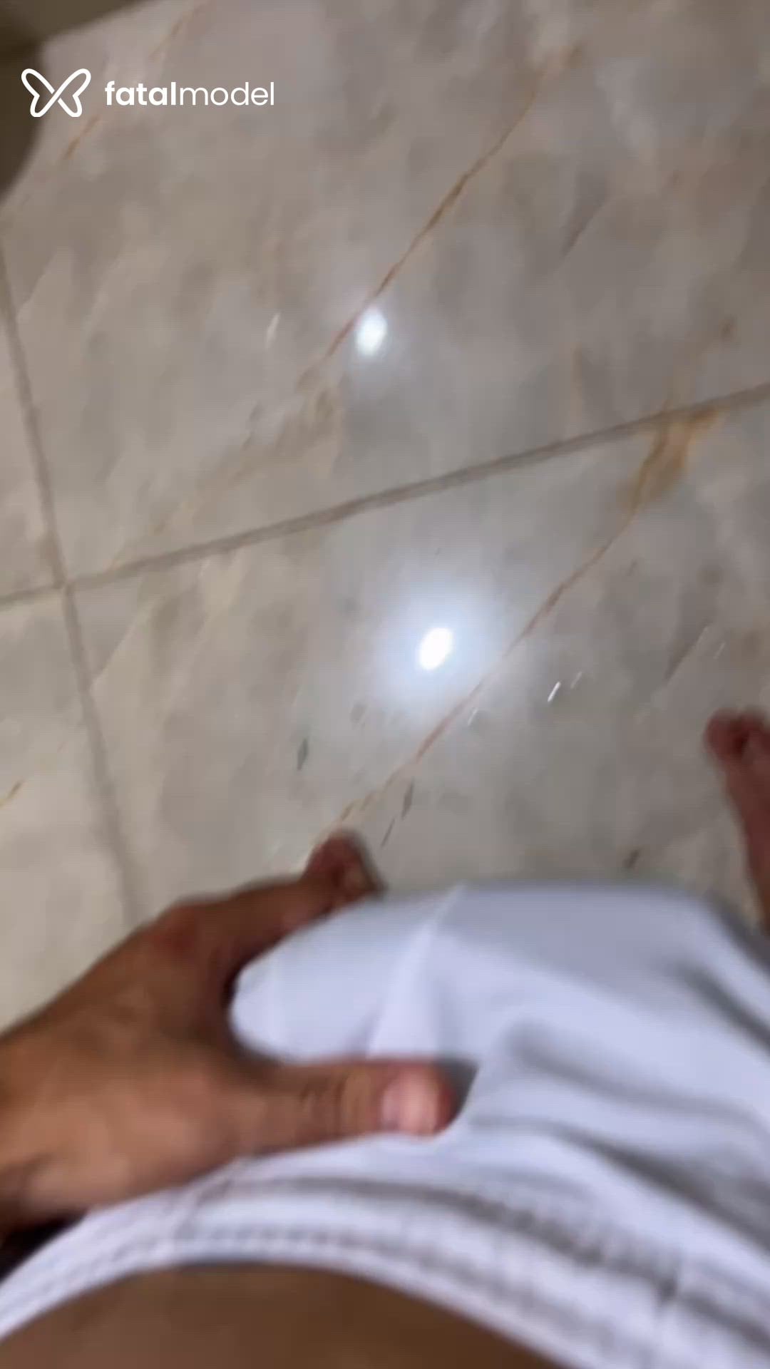 Acompanhante homem com cabelo castanho de olhos pretos - Santos Acompanhante homem com cabelo castanho de olhos pretos - Santos