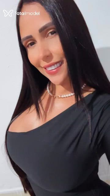 Acompanhante mulher com cabelo castanho de olhos castanhos - Rafaela
