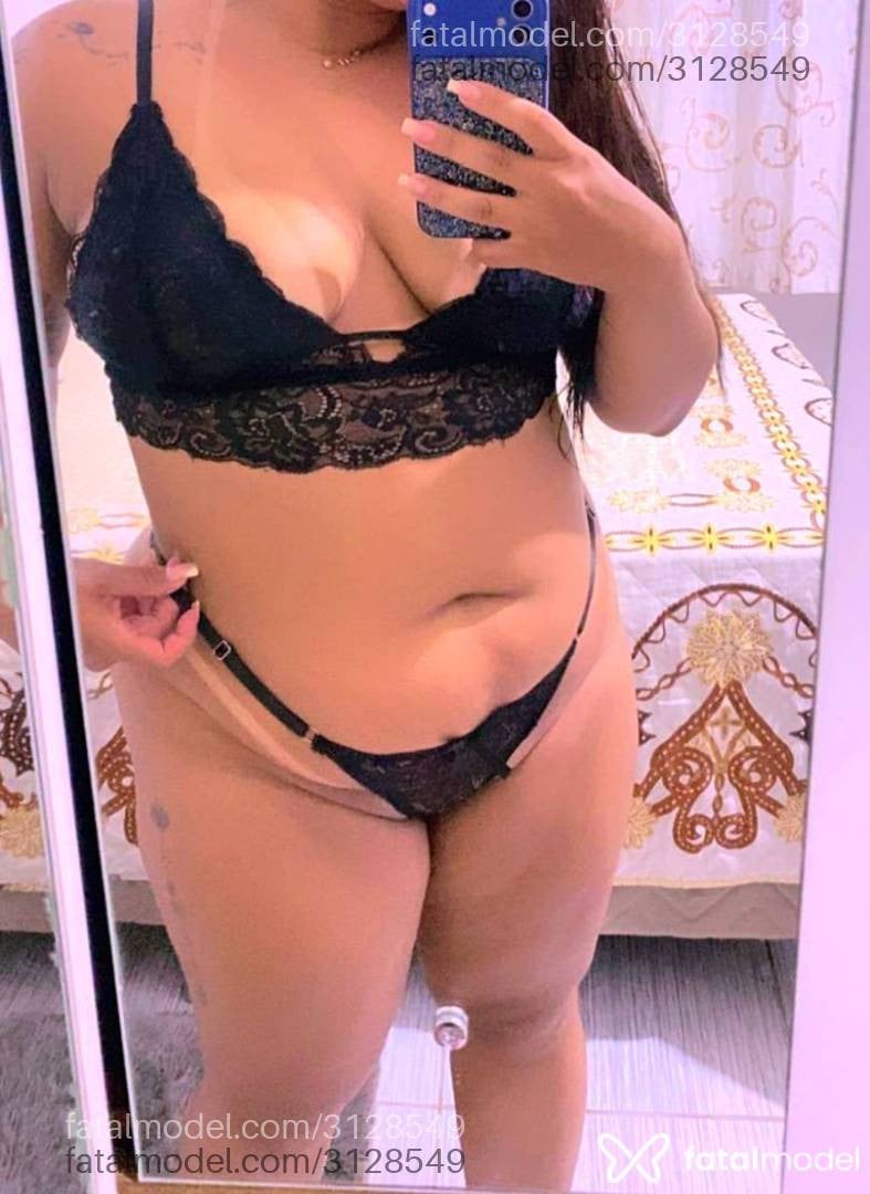 Acompanhante mulher com cabelo castanho de olhos mel em Ananindeua - Helena