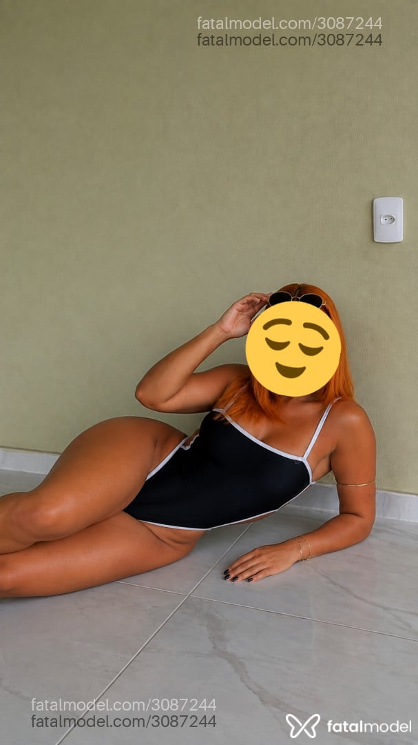 Acompanhante mulher ruiva (o) de olhos castanhos - Karleane