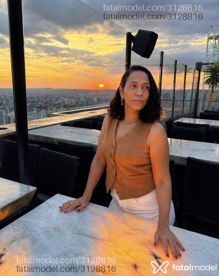 Acompanhante mulher morena (o) de olhos castanhos em Goiânia - Imola Jesse