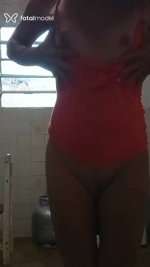Acompanhante mulher trans morena (o) de olhos castanhos - Lauana