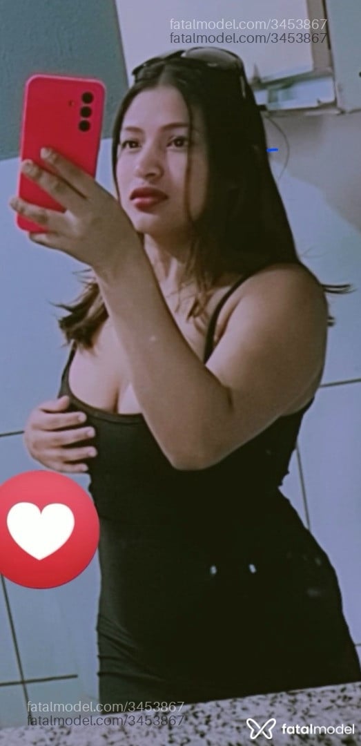 Acompanhante mulher com cabelo castanho de olhos pretos - Eduarda Santos