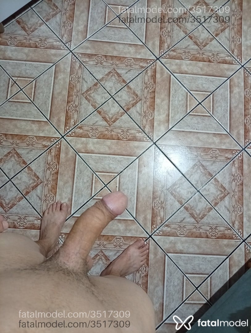 Acompanhante homem morena (o) de olhos castanhos - Vinícius