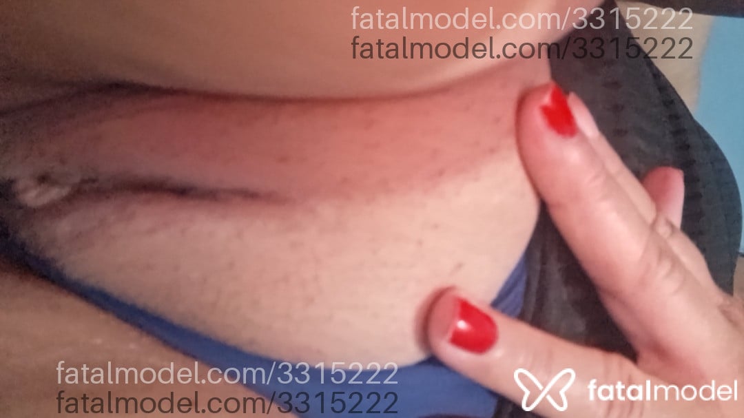Acompanhante mulher morena (o) de olhos mel - Morena