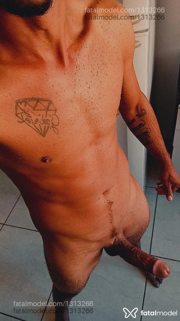 Acompanhante homem morena (o) de olhos pretos - Marcos