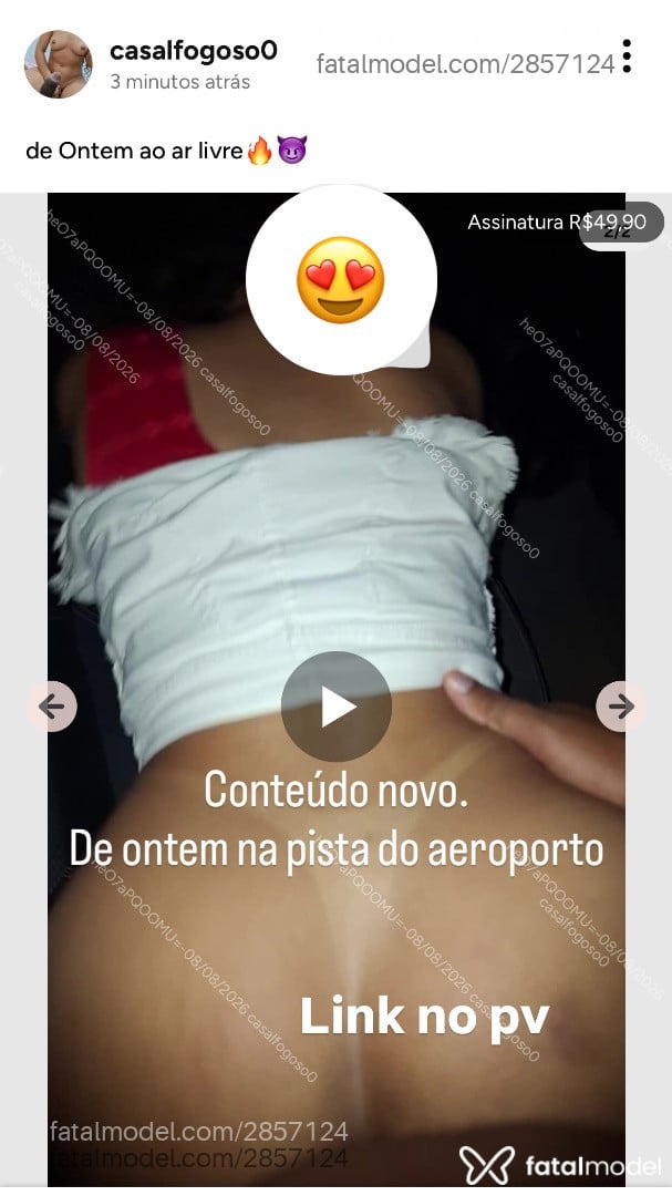 Acompanhante mulher morena (o) de olhos pretos - Feh