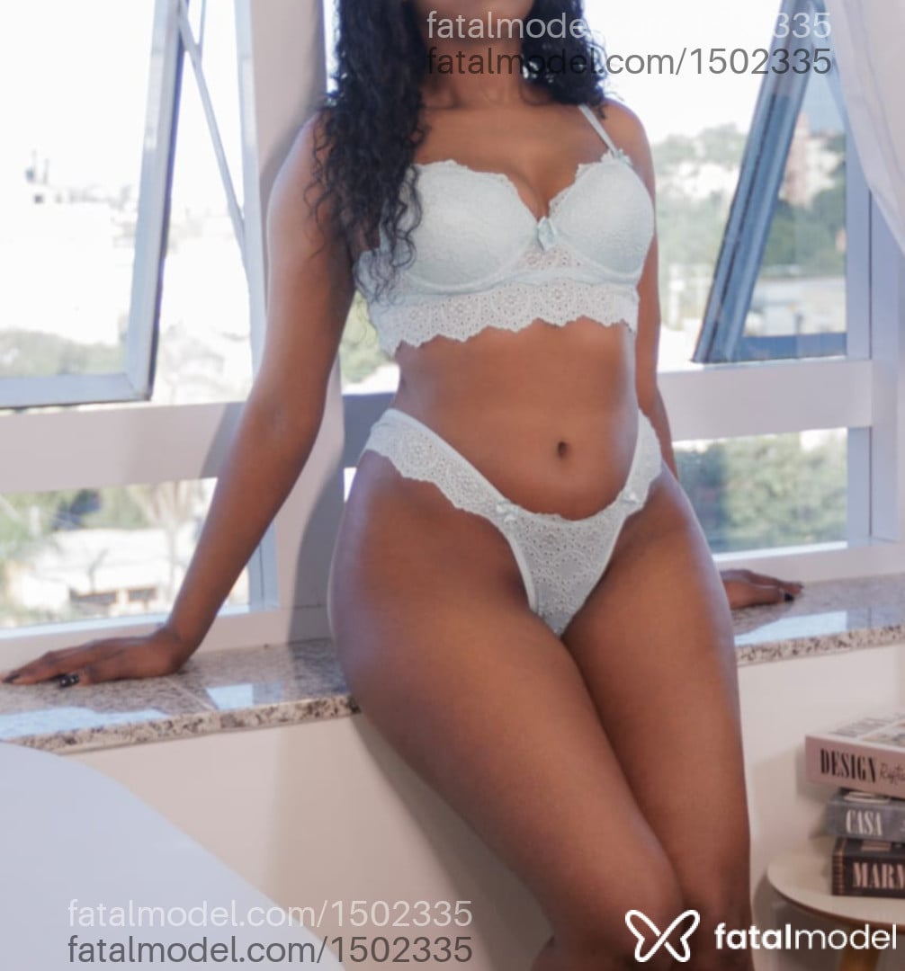 Acompanhante mulher morena (o) de olhos castanhos - Andressa